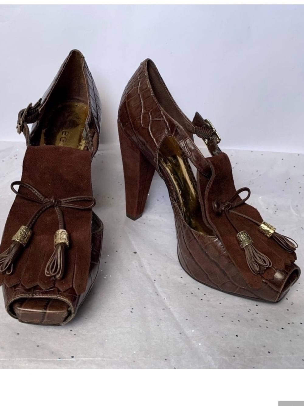 BCBGirls Malaya Brown Platform Peep Toe Sandal Fringe Tassel Heels Sz 7